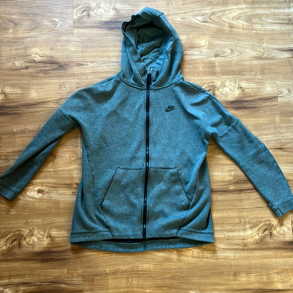 Nike dri-fit hoodie